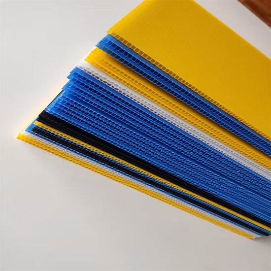4mm 6mm 8mm traitement Corona blanc PP creux polyphénylène Correx Conflute Coroplast plastique ondulé feuille cannelée 3